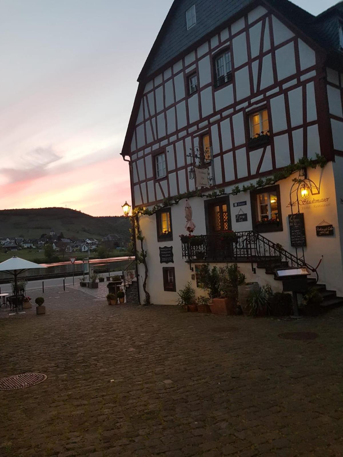 Hotel Restaurant Alte Stadtmauer Beilstein  Zewnętrze zdjęcie